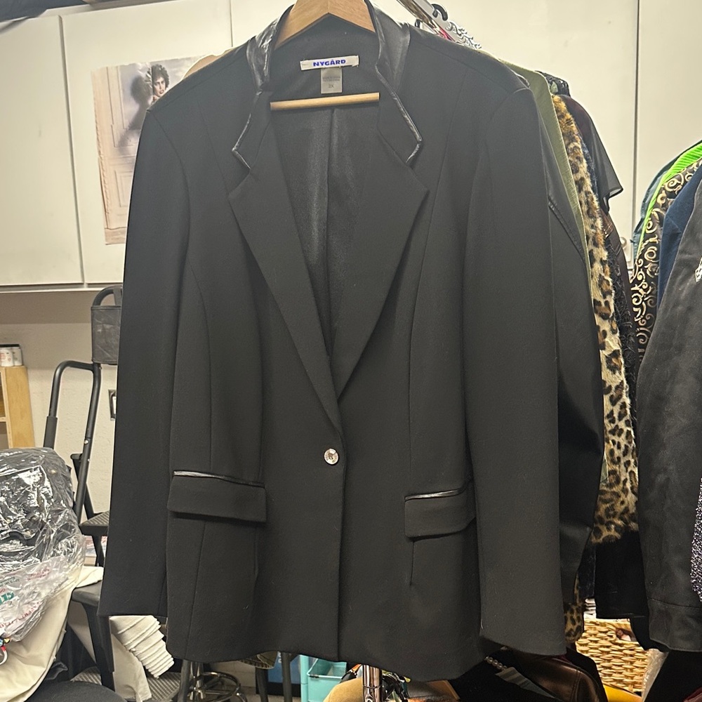 Peter Nygard Black Blazer with Leather Accents